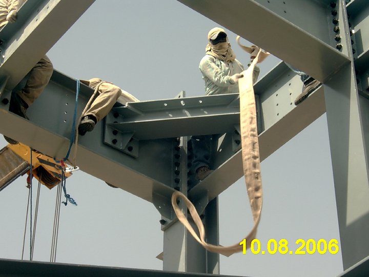 متعلقات المباني الحديدية